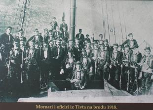 Mornari i oficiri iz Tivta na brodu,1918.